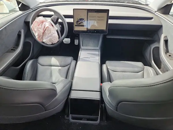5YJ3E1ET2RF793694 2024 TESLA MODEL 3 - Image 8