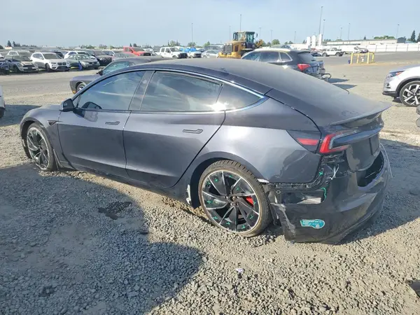 5YJ3E1ET2RF832011 2024 TESLA MODEL 3 - Image 2