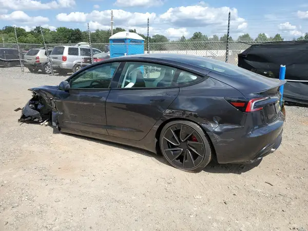 5YJ3E1ET2RF842313 2024 TESLA MODEL 3 - Image 2