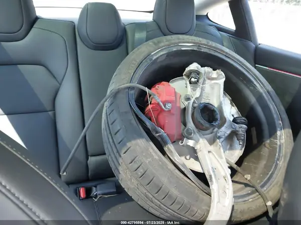 5YJ3E1ET2RF843459 2024 TESLA MODEL 3 - Image 8