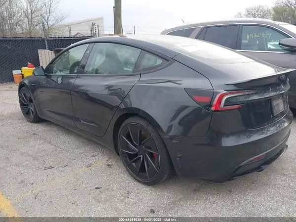 5YJ3E1ET2RF848564 2024 TESLA MODEL 3 - Image 2