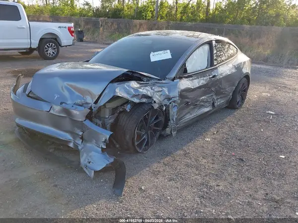 5YJ3E1ET2RF850850 2024 TESLA MODEL 3 - Image 2