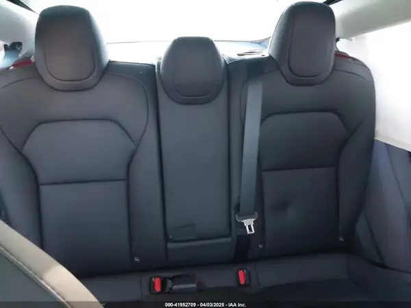 5YJ3E1ET2RF850850 2024 TESLA MODEL 3 - Image 8