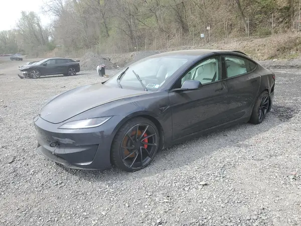 5YJ3E1ET2RF856616 2024 TESLA MODEL 3 - Image 1