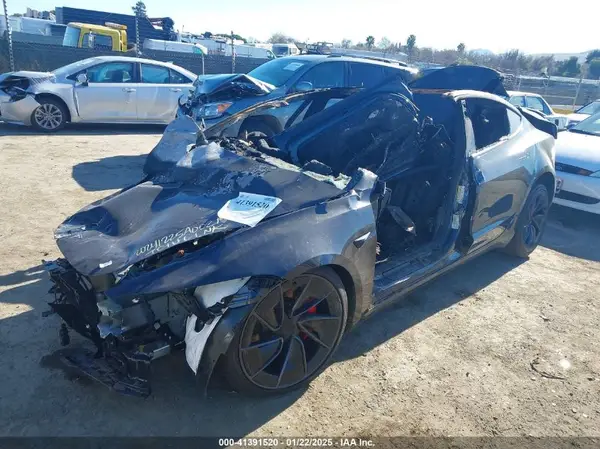 5YJ3E1ET2RF857538 2024 TESLA MODEL 3 - Image 2