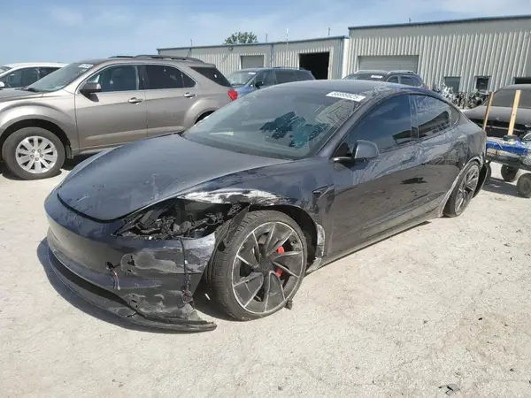 5YJ3E1ET2RF869527 2024 TESLA MODEL 3 - Image 1