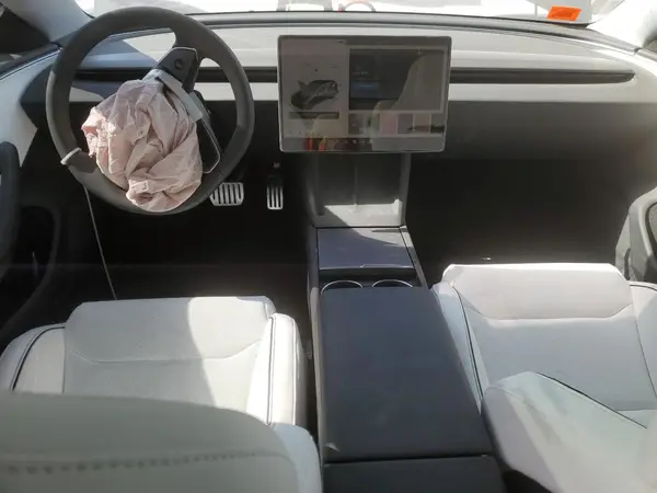 5YJ3E1ET2RF869527 2024 TESLA MODEL 3 - Image 8