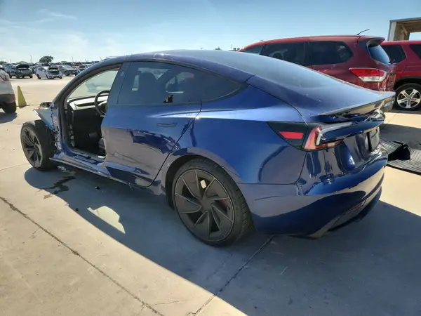 5YJ3E1ET2RF889048 2024 TESLA MODEL 3 - Image 2