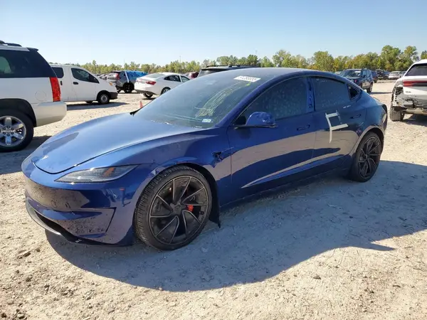 5YJ3E1ET2SF028510 2025 TESLA MODEL 3 - Image 1