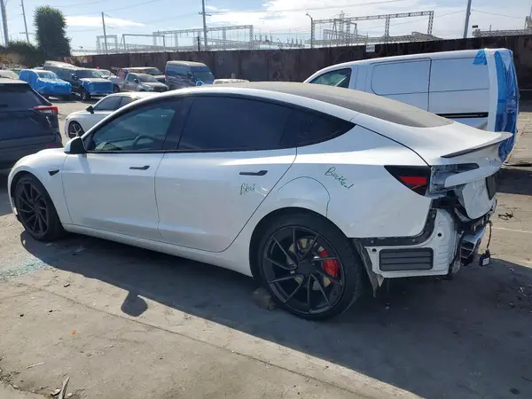 5YJ3E1ET2SF029995 2025 TESLA MODEL 3 - Image 2