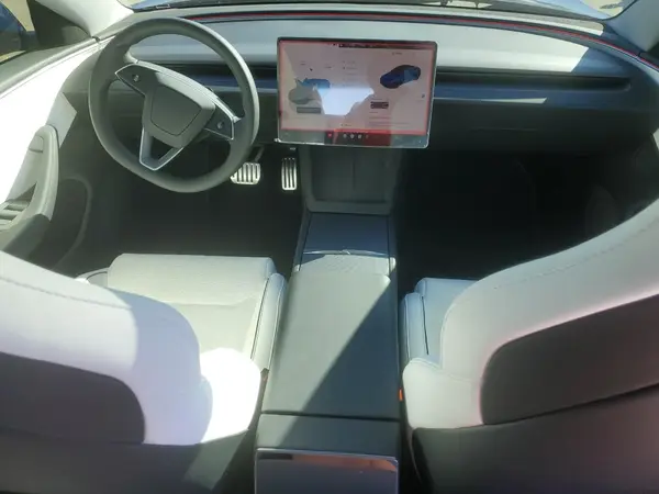 5YJ3E1ET2SF063130 2025 TESLA MODEL 3 - Image 8
