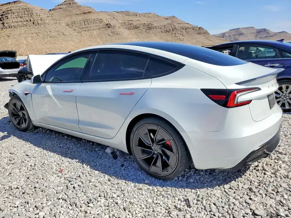 5YJ3E1ET2SF079750 2025 TESLA MODEL 3 - Image 2