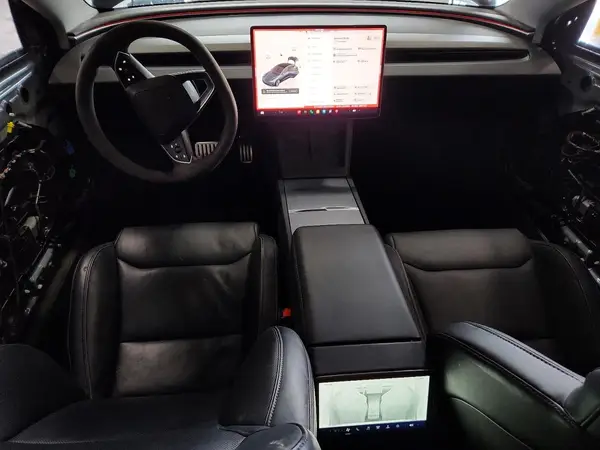 5YJ3E1ET2SF935581 2025 TESLA MODEL 3 - Image 8