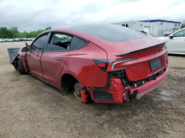 5YJ3E1ET2SF963204 2025 TESLA MODEL 3 - Image 2