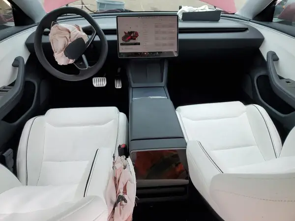 5YJ3E1ET2SF963204 2025 TESLA MODEL 3 - Image 8