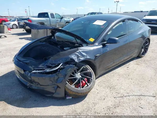 5YJ3E1ET3RF769257 2024 TESLA MODEL 3 - Image 2