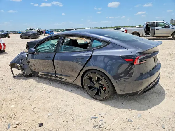 5YJ3E1ET3RF784468 2024 TESLA MODEL 3 - Image 2