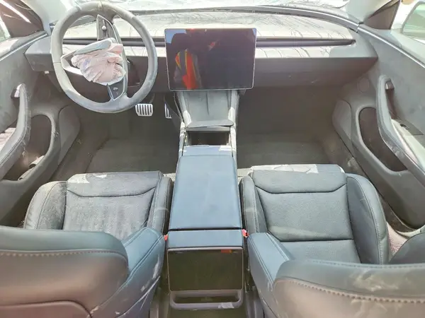 5YJ3E1ET3RF784468 2024 TESLA MODEL 3 - Image 8
