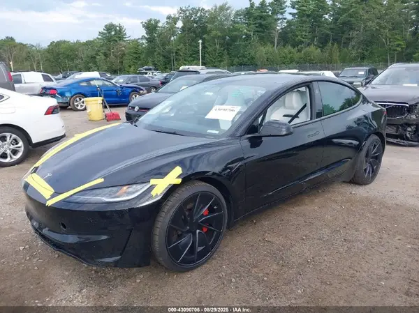 5YJ3E1ET3RF785619 2024 TESLA MODEL 3 - Image 2