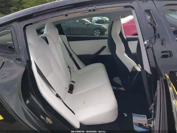 5YJ3E1ET3RF785619 2024 TESLA MODEL 3 - Image 8