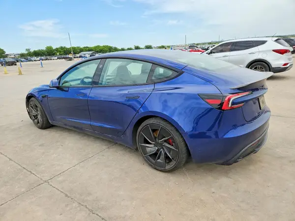 5YJ3E1ET3RF788987 2024 TESLA MODEL 3 - Image 2