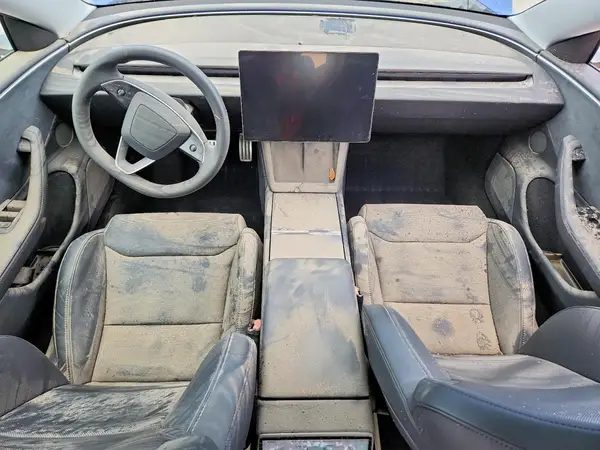 5YJ3E1ET3RF788987 2024 TESLA MODEL 3 - Image 8