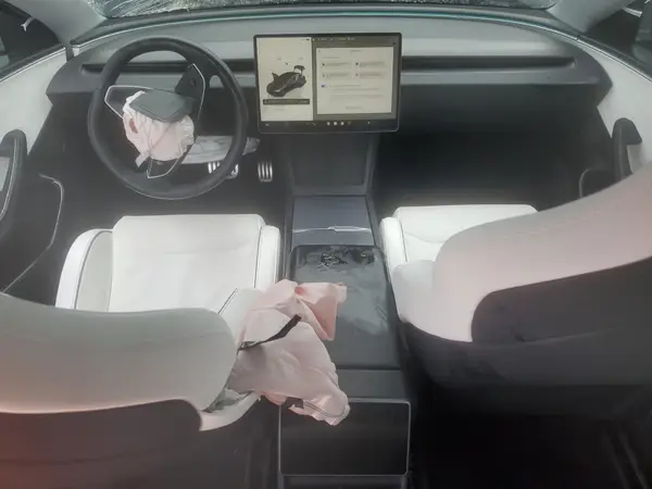 5YJ3E1ET3RF847312 2024 TESLA MODEL 3 - Image 8