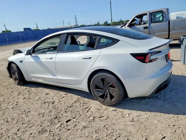 5YJ3E1ET3RF885199 2024 TESLA MODEL 3 - Image 2