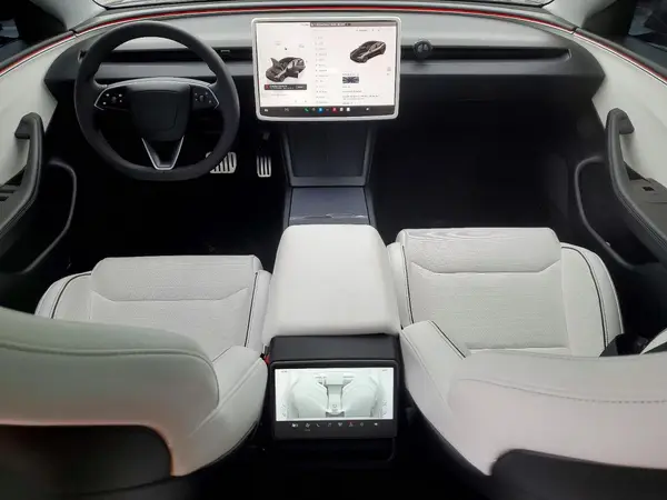 5YJ3E1ET3RF895232 2024 TESLA MODEL 3 - Image 8