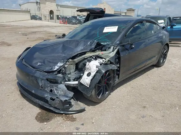 5YJ3E1ET3SF002854 2025 TESLA MODEL 3 - Image 2