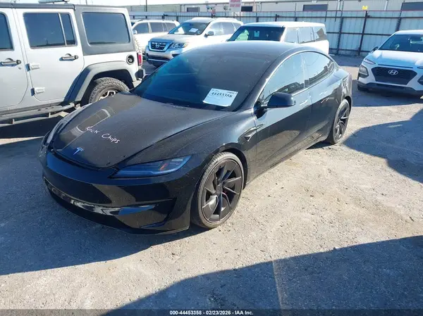 5YJ3E1ET3SF938067 2025 TESLA MODEL 3 - Image 2