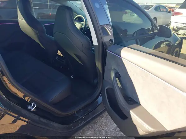 5YJ3E1ET3SF938067 2025 TESLA MODEL 3 - Image 8