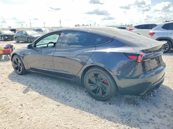 5YJ3E1ET4RF782759 2024 TESLA MODEL 3 - Image 2