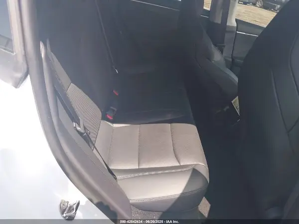 5YJ3E1ET4RF783457 2024 TESLA MODEL 3 - Image 8