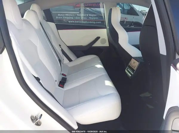 5YJ3E1ET4RF789114 2024 TESLA MODEL 3 - Image 8