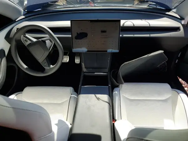 5YJ3E1ET4RF809264 2024 TESLA MODEL 3 - Image 8