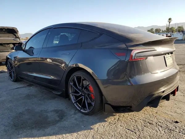 5YJ3E1ET4RF810172 2024 TESLA MODEL 3 - Image 2