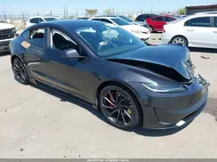 5YJ3E1ET4RF826601 2024 TESLA MODEL 3