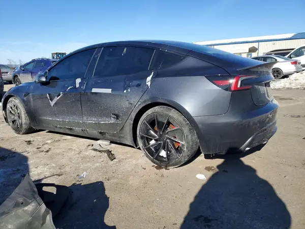 5YJ3E1ET4RF826937 2024 TESLA MODEL 3 - Image 2