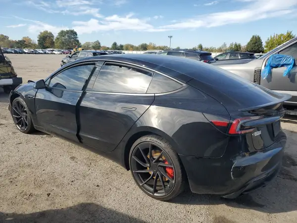 5YJ3E1ET4RF829241 2024 TESLA MODEL 3 - Image 2