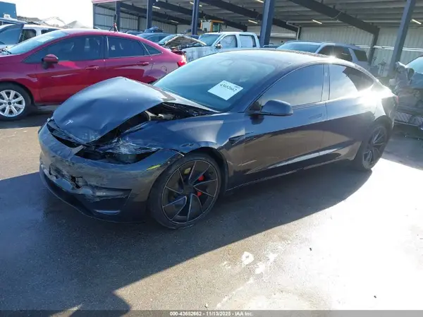 5YJ3E1ET4RF830549 2024 TESLA MODEL 3 - Image 2