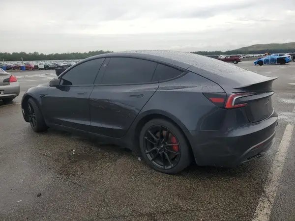 5YJ3E1ET4RF843298 2024 TESLA MODEL 3 - Image 2