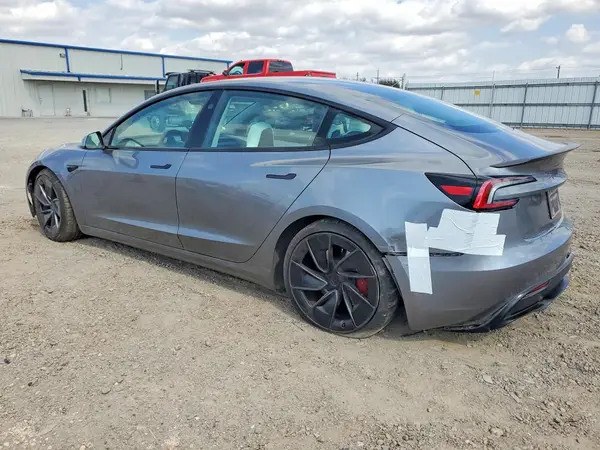 5YJ3E1ET4RF854821 2024 TESLA MODEL 3 - Image 2