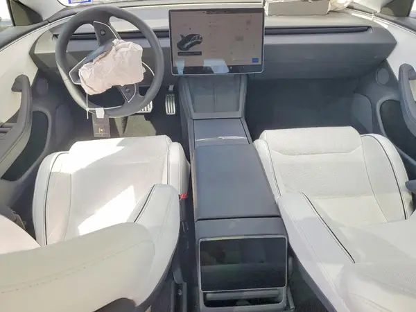 5YJ3E1ET4RF854821 2024 TESLA MODEL 3 - Image 8