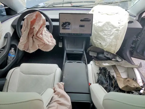 5YJ3E1ET4SF003088 2025 TESLA MODEL 3 - Image 8