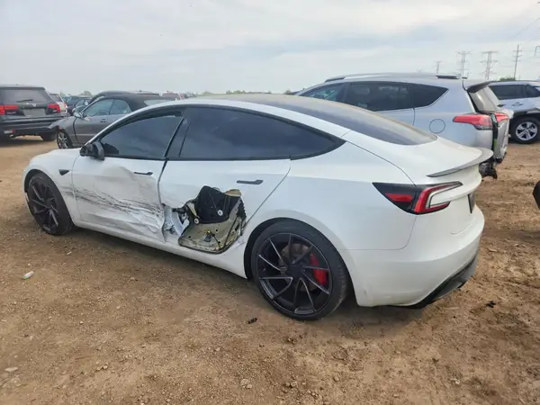 5YJ3E1ET4SF036480 2025 TESLA MODEL 3 - Image 2