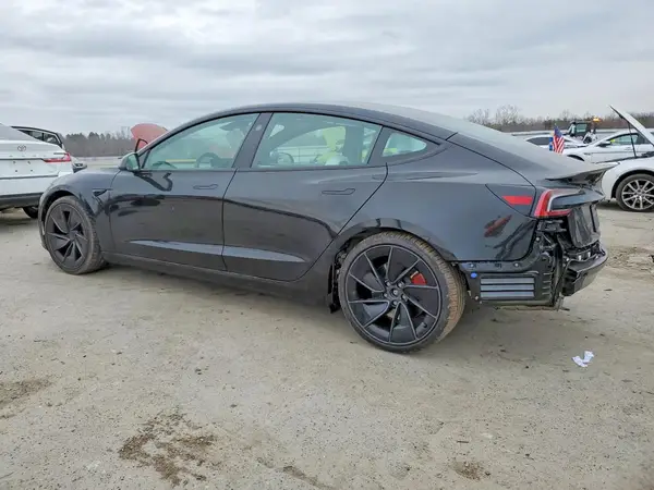5YJ3E1ET4SF122436 2025 TESLA MODEL 3 - Image 2