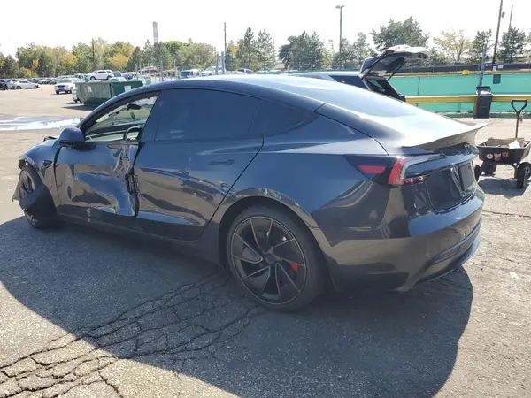5YJ3E1ET4SF942385 2025 TESLA MODEL 3 - Image 2