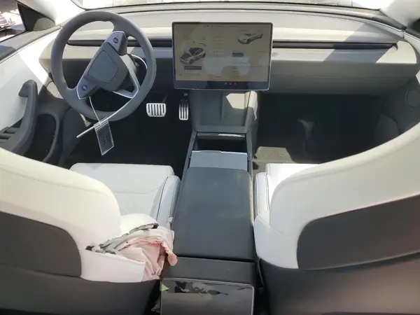 5YJ3E1ET4SF960532 2025 TESLA MODEL 3 - Image 8