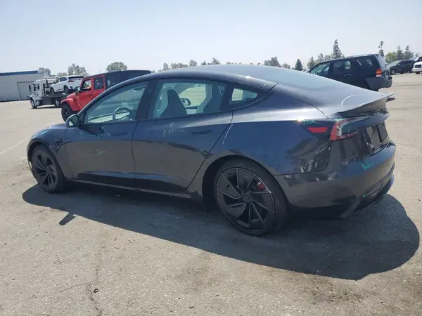 5YJ3E1ET4SF964385 2025 TESLA MODEL 3 - Image 2